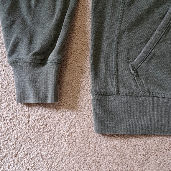 The North Face Mens Hoodie Size Medium Green Pullover Hooded Sweatshirt Casual - Picture 6 of 12